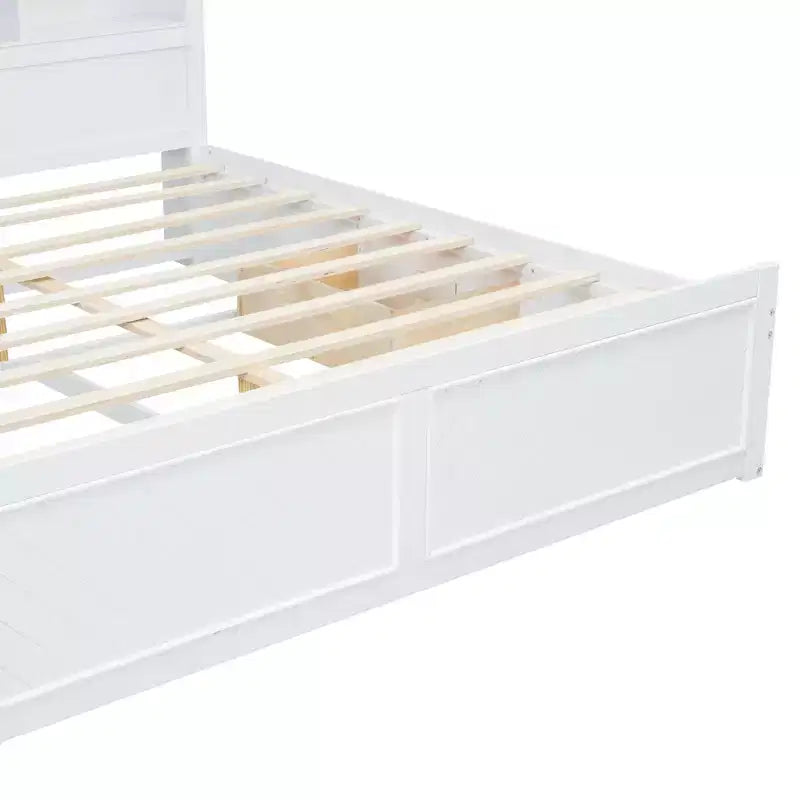 Letto a piattaforma King Size in legno con testiera multi-storage, USB e cassetti