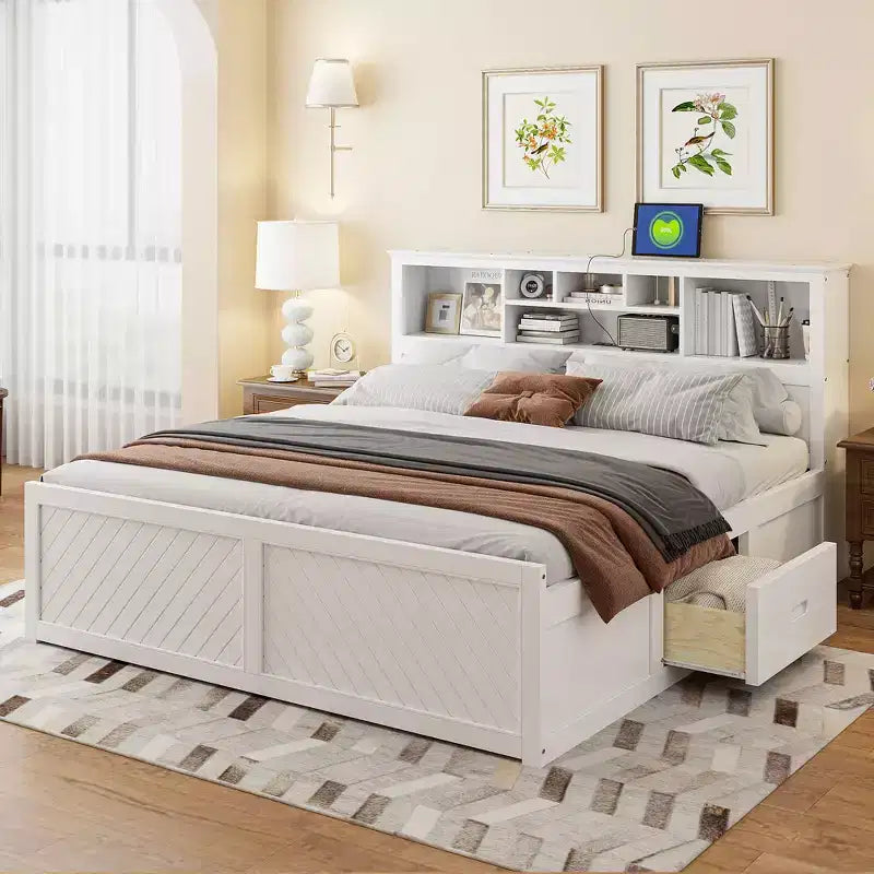 Letto a piattaforma King Size in legno con testiera multi-storage, USB e cassetti