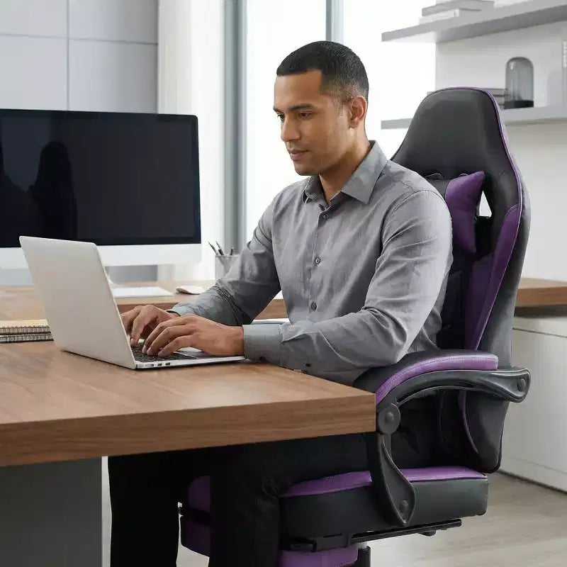 Sedia da gaming con poggiapiedi, sedia ergonomica da computer, girevole e regolabile in altezza, supporto lombare massaggiante, sedia da videogioco, nero e viola