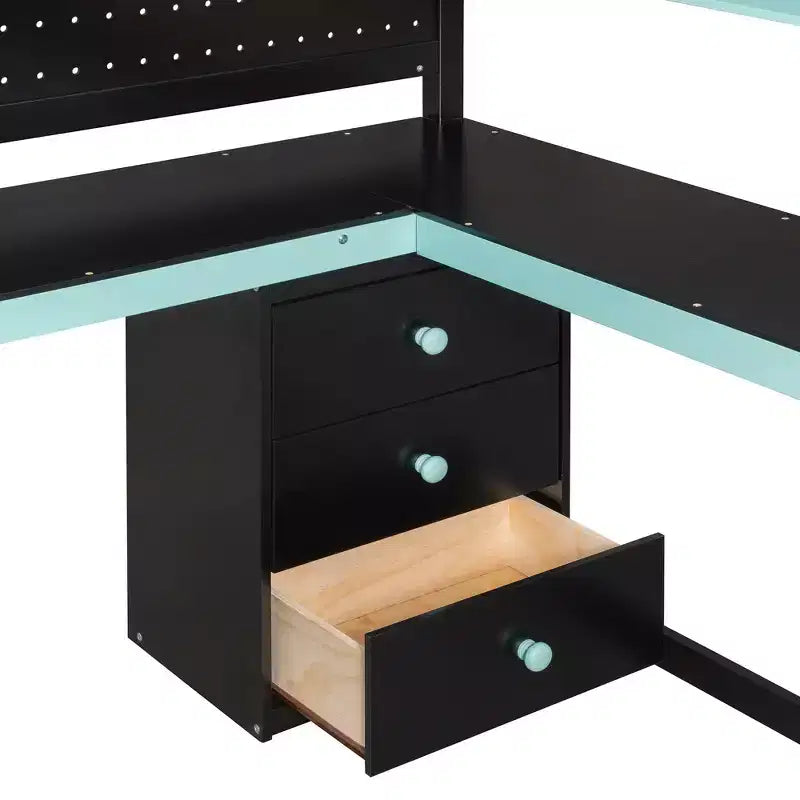 Letto a soppalco da gaming in legno con scale-contenitore, scrivania, mensole e pannello forato